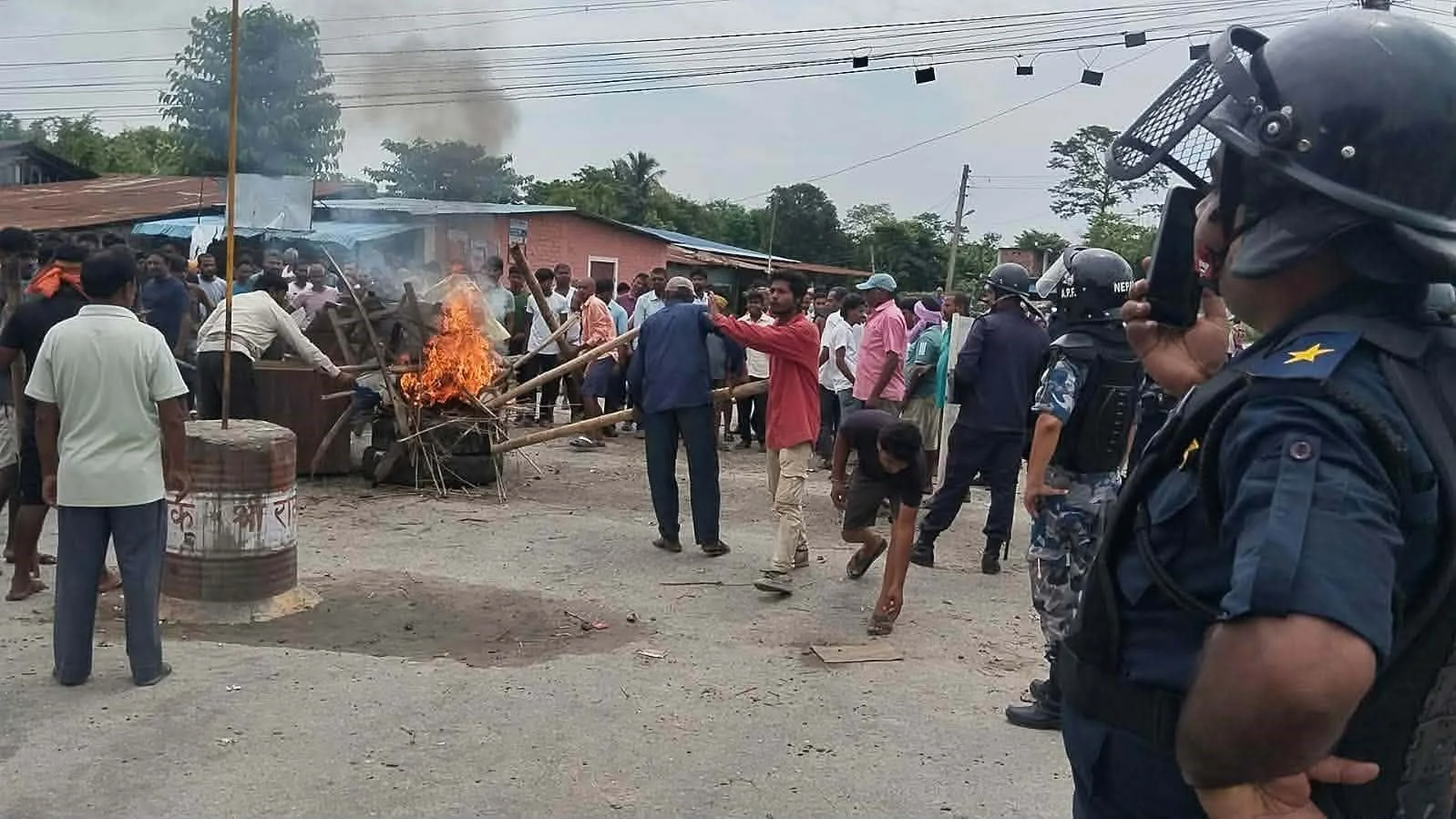 ভারতের সাম্প্রদায়িক সহিংসতা প্রবেশ করছে নেপালে, বাড়ছে হিন্দু-মুসলিম উত্তেজনা