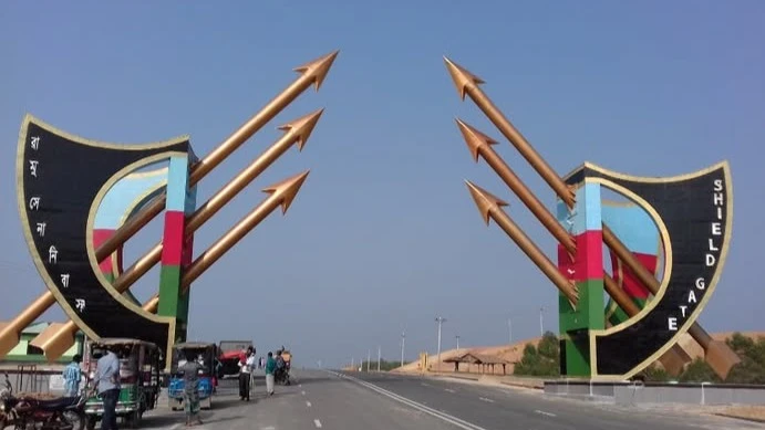 দেশের দক্ষিণ-পূর্বাঞ্চলে পূর্ণাঙ্গ সামরিক ঘাঁটি তৈরি করছে বাংলাদেশ