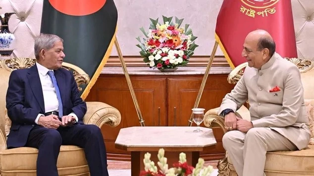 বাংলাদেশের সঙ্গে অমিমাংসিত সমস্যাগুলোর দ্রুত সমাধানে ভারতের প্রতি আহ্বান রাষ্ট্রপতির