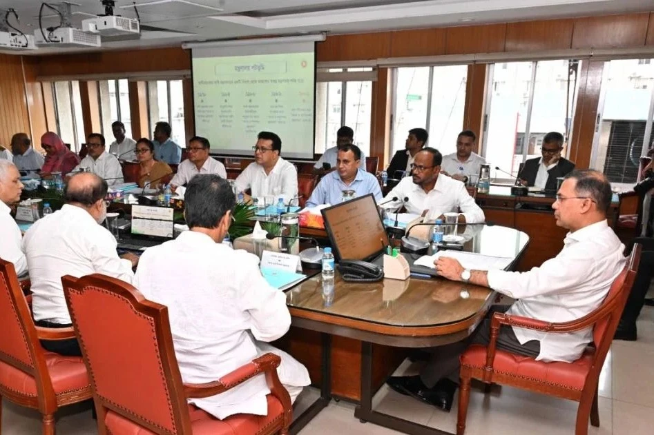 জনগণের অর্থের প্রতিটি পয়সা দেশের স্বার্থে ব্যয় করতে হবে: প্রধানমন্ত্রী