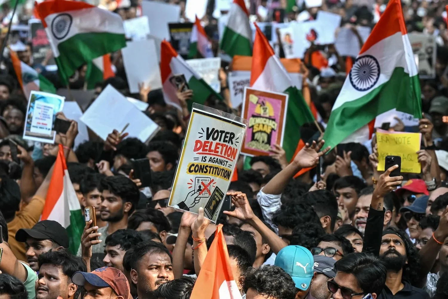 ভারতে ‘ককরোচ’ বাহিনীর বিক্ষোভ চালিয়ে যাওয়ার শক্তিই মোদীর জন্য বড় চ্যালেঞ্জ