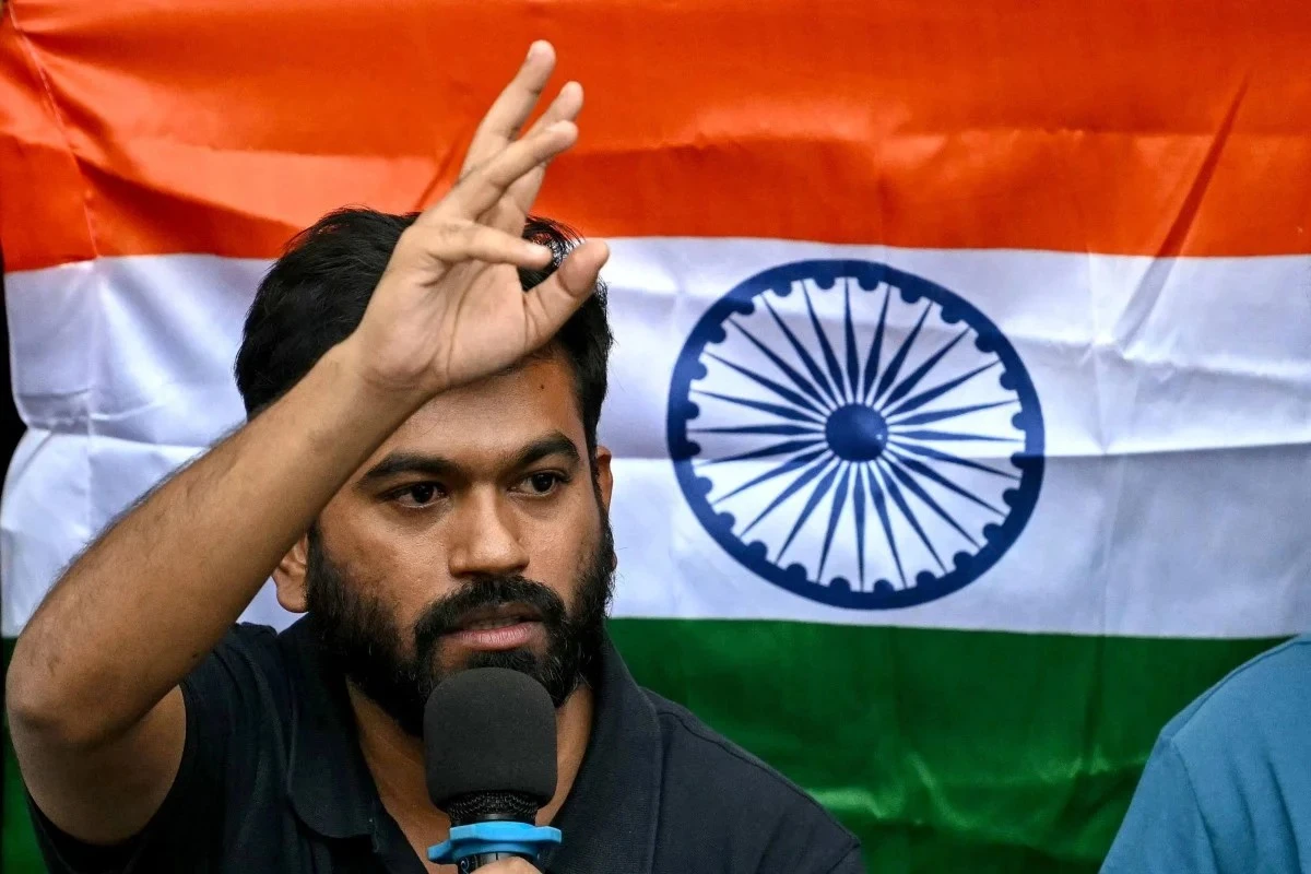‘আরশোলা’ আন্দোলনের নেতাকে আটক করল ভারতীয় পুলিশ