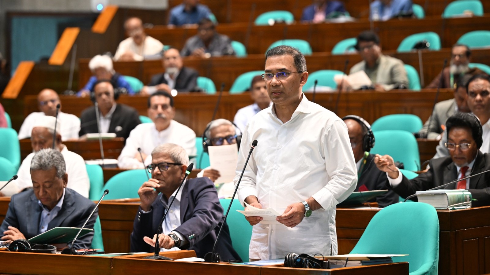 ২৩৪ বিলিয়ন মার্কিন ডলার পাচার