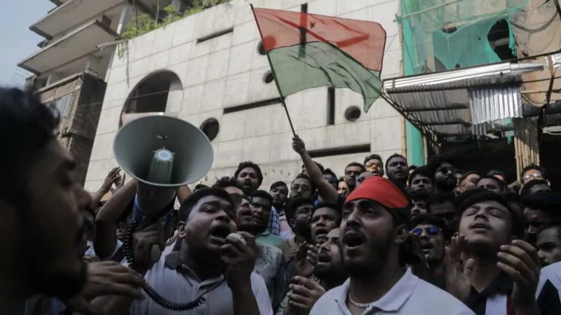 ইন্টারন্যাশনাল ক্রাইসিস গ্রুপ: অন্তর্বর্তী সরকার হোঁচট খেলে বাংলাদেশ আগের অবস্থায় ফিরে যেতে পারে