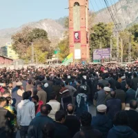 টানা ধর্মঘটের পর বিক্ষোভের উপর নিষেধাজ্ঞা প্রত্যাহার