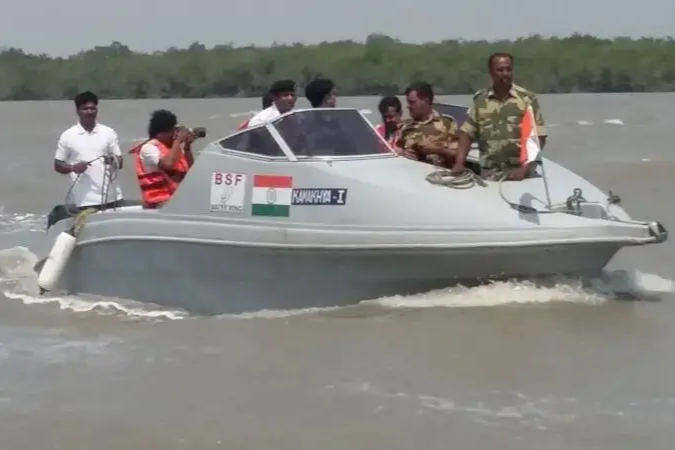 হিন্দুরা নয়, অগাস্টের পরে বাংলাদেশ থেকে বেশি সংখ্যায় ভারতে গেছেন মুসলিমরাই