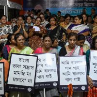 ভারতে বাংলায় কথা বলার বিপদ