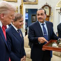 ট্রাম্পের পাকিস্তান তোষণ ভারতের জন্য বিপজ্জনক