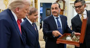 ট্রাম্পের পাকিস্তান তোষণ ভারতের জন্য বিপজ্জনক