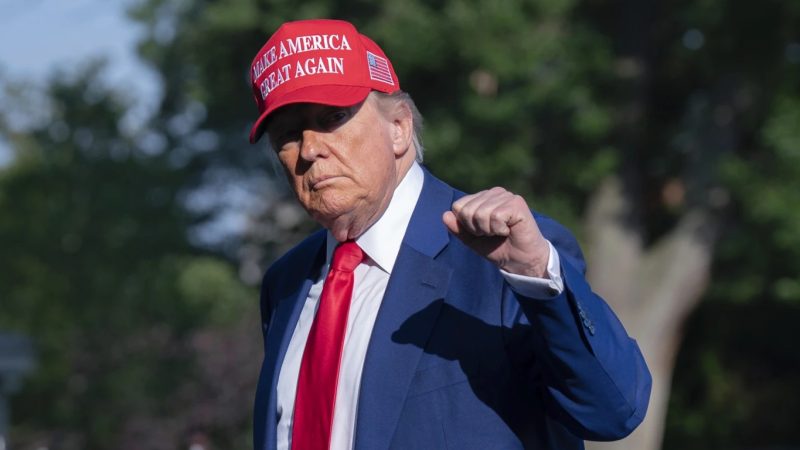 ইরানের ওপর নিষেধাজ্ঞা প্রত্যাহার নিয়ে আলোচনায় প্রস্তুত ট্রাম্প